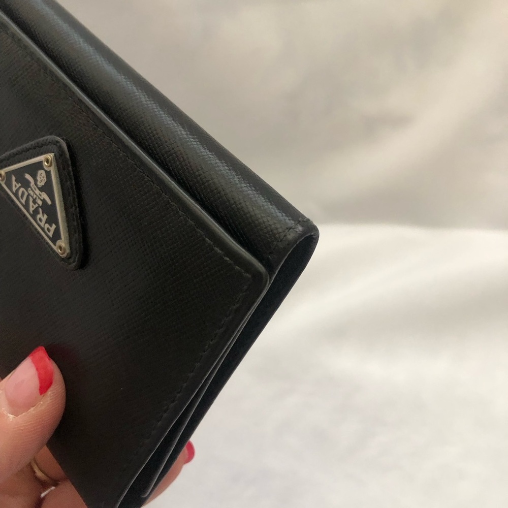 Prada Black Leather Trifold Wallet - Picture 3 of 13